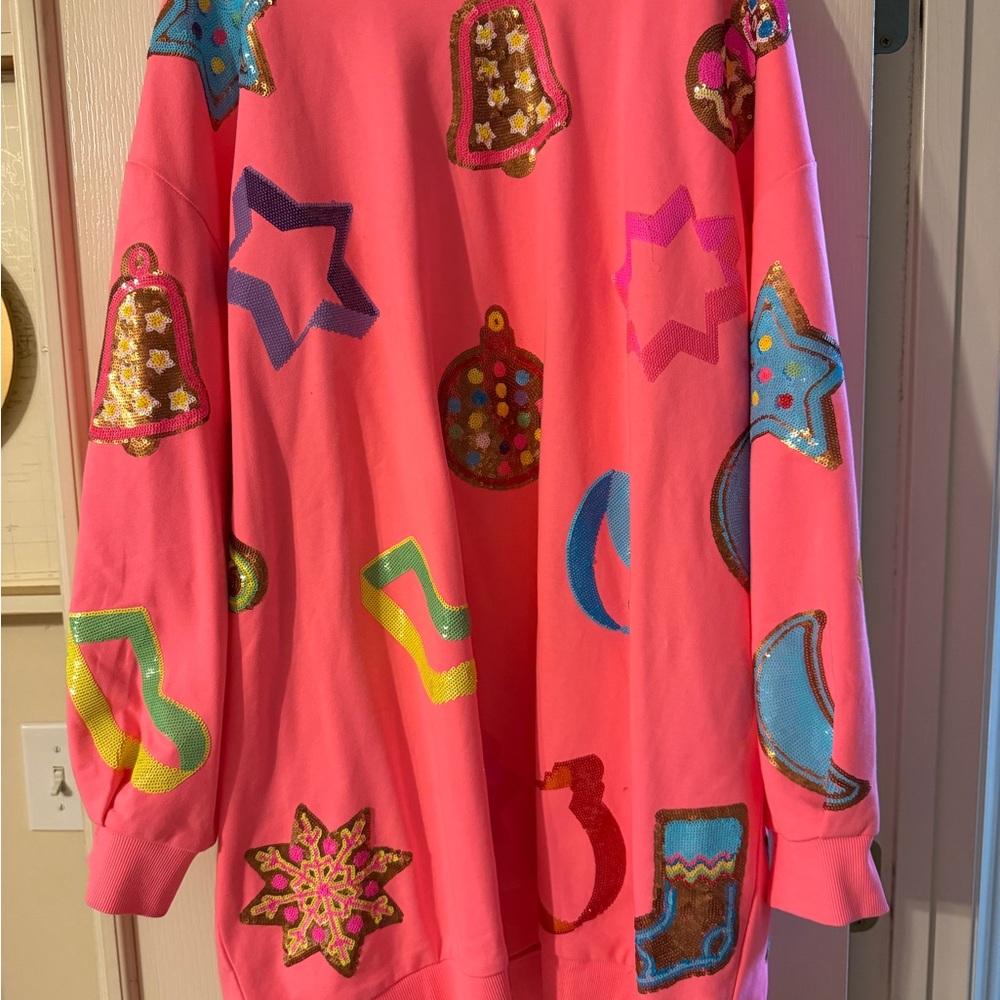 QUEEN OF SPARKLES Pink Sequin Cookie Cutter Sweatshirt
